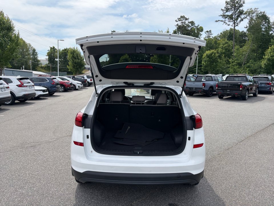 Used 2020 Hyundai Tucson Value FWD image 18