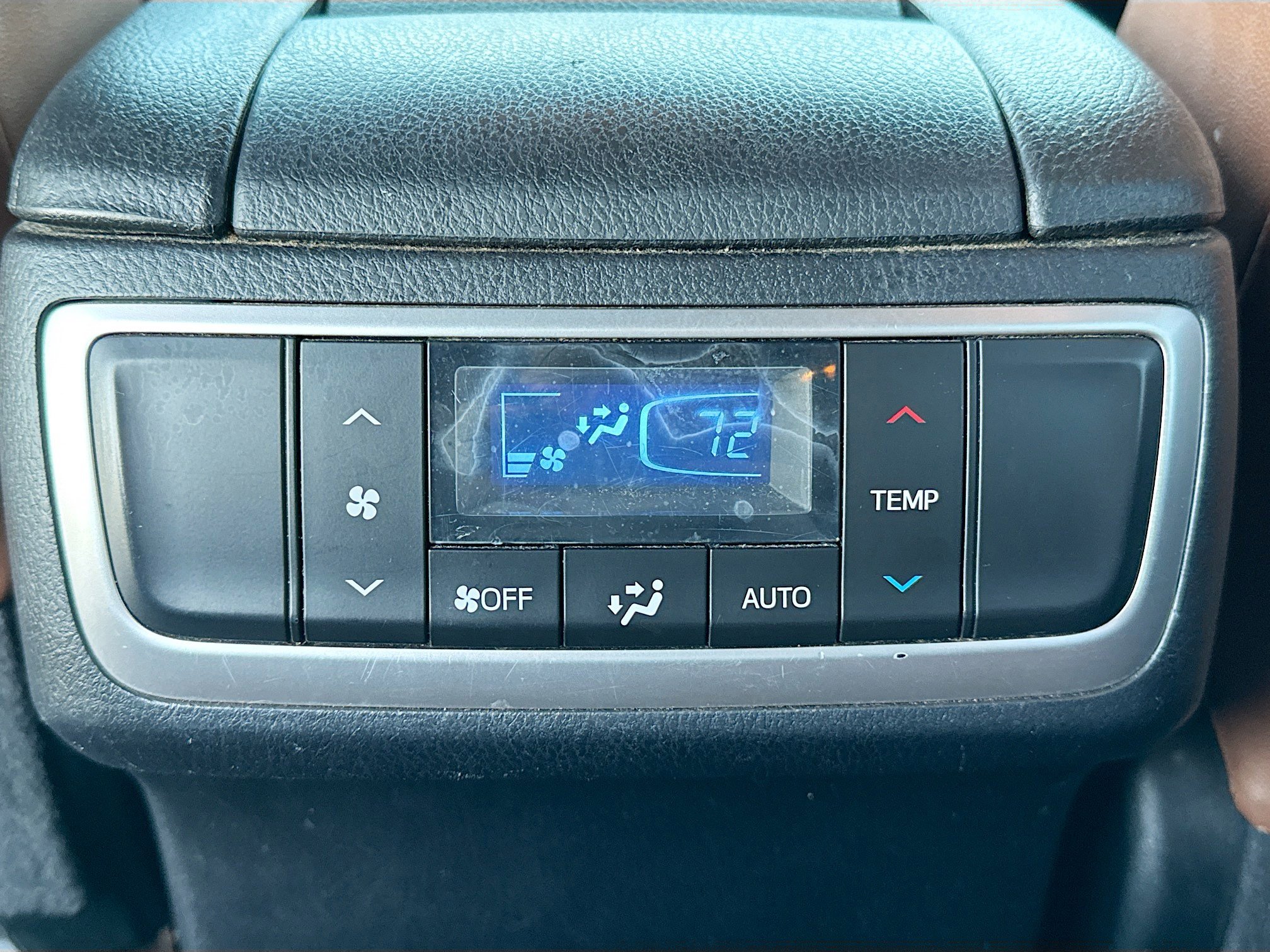 Used 2019 Toyota Highlander Limited image 21