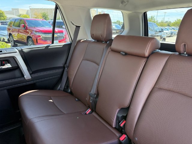Used 2024 Toyota 4Runner Limited AWD/4WD image 27