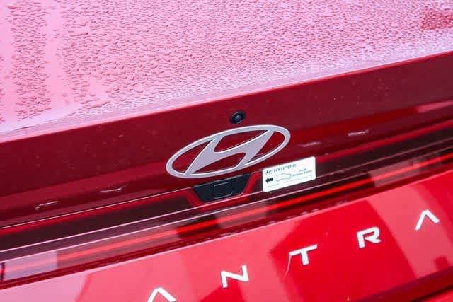 Certified 2025 Hyundai Elantra SEL FWD image 14