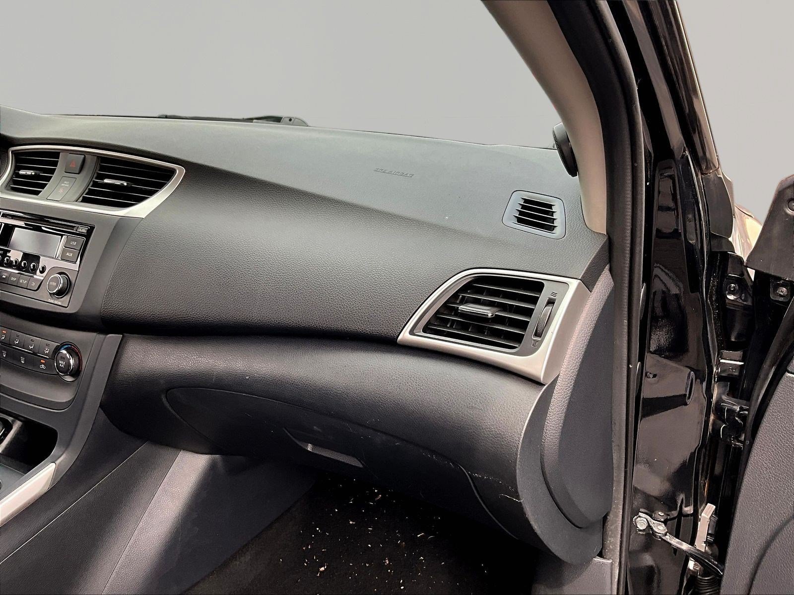 Used 2016 Nissan Sentra S FWD image 26