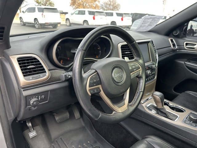 Used 2016 Jeep Grand Cherokee Limited w/ Luxury Group II image 25