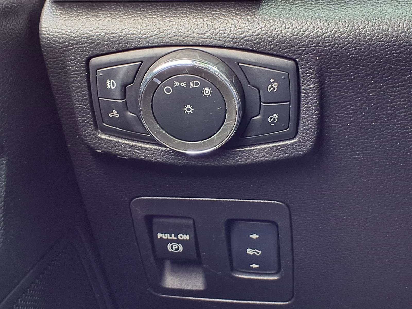 Used 2018 Ford F150 XLT w/ Equipment Group 302A Luxury image 19