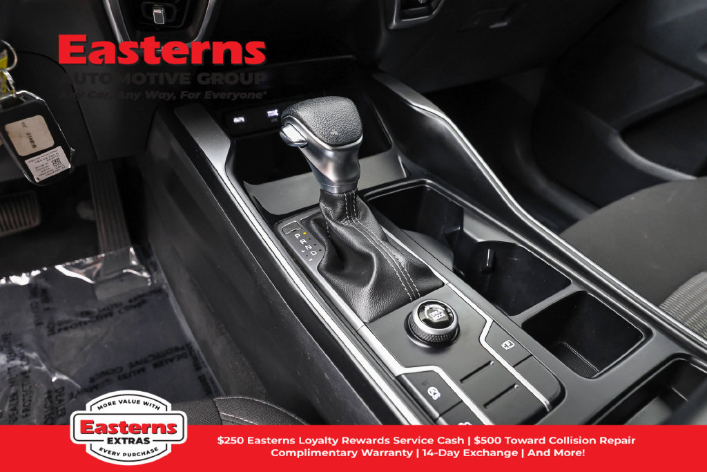 Used 2023 Kia Sorento LX FWD image 13