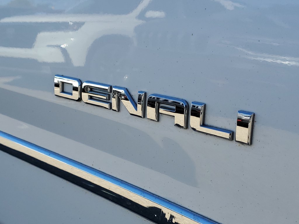 Used 2020 GMC Yukon Denali w/ Denali Ultimate Package AWD/4WD image 6