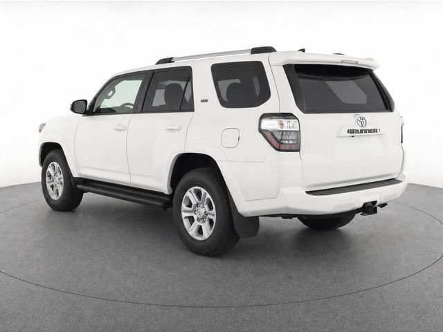 Used 2022 Toyota 4Runner SR5 AWD/4WD image 25