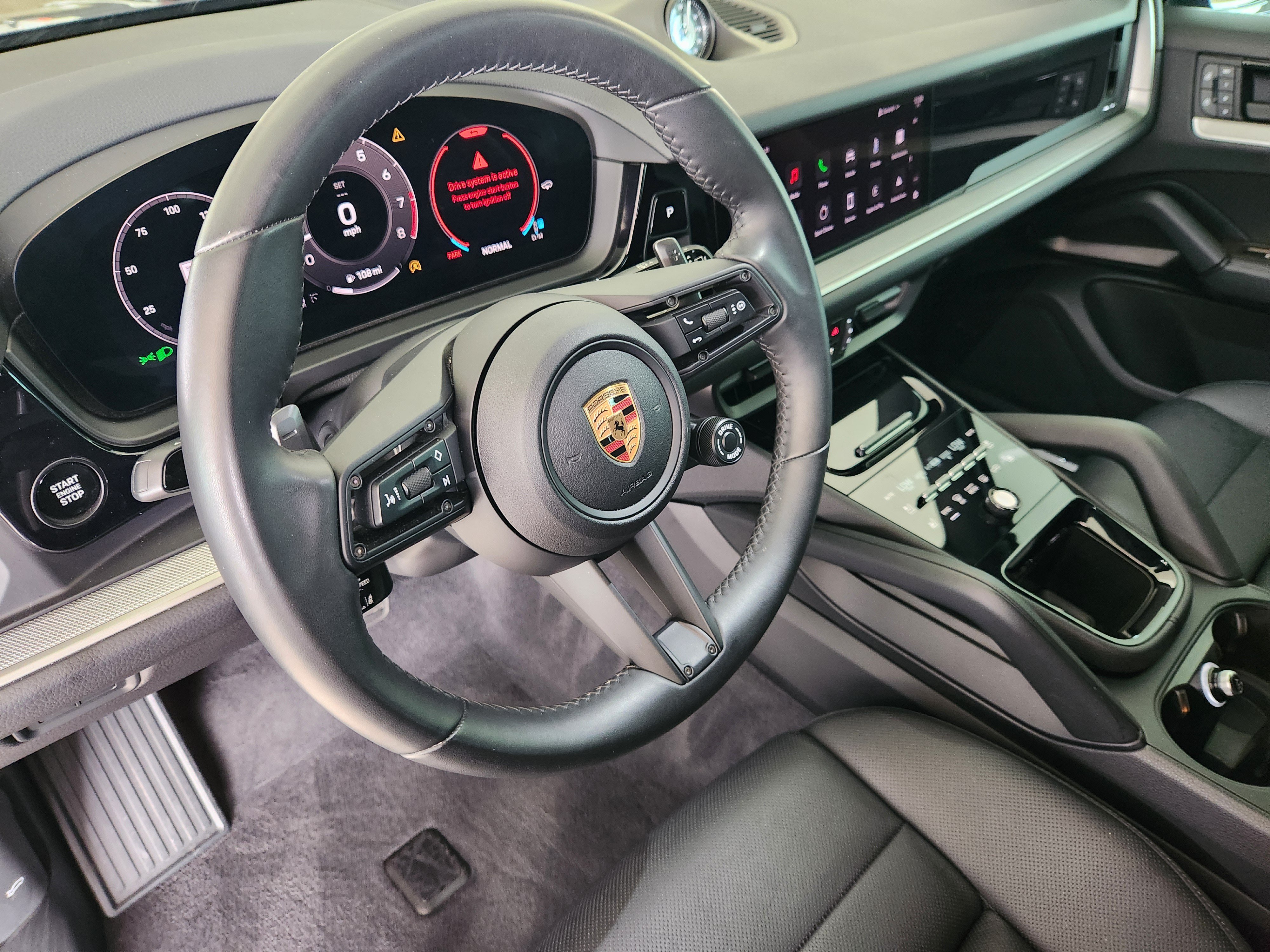 Certified 2025 Porsche Cayenne S AWD/4WD image 4