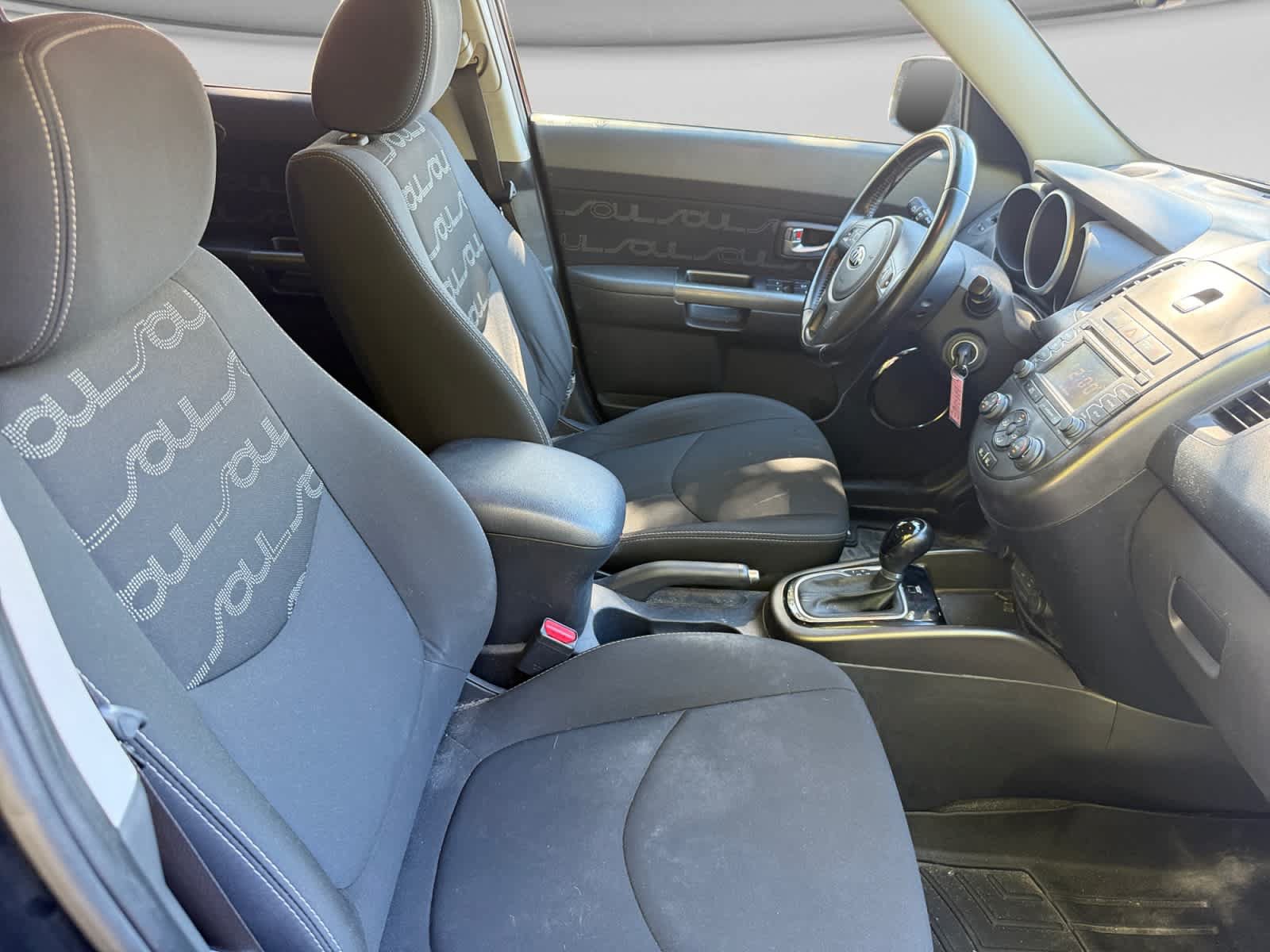 Used 2013 Kia Soul + w/ Audio Pkg FWD image 20