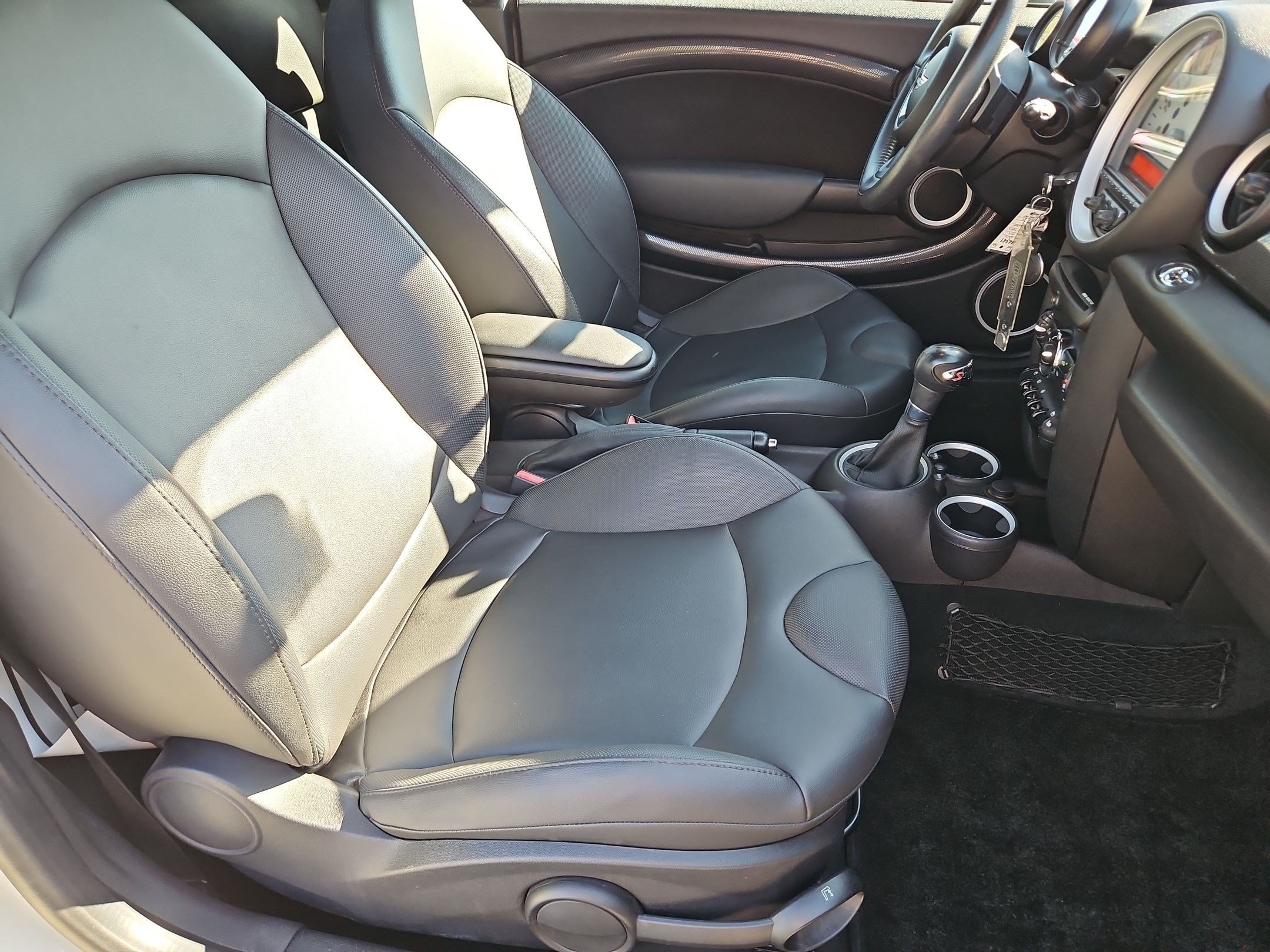 Used 2014 MINI Cooper Roadster S FWD image 23