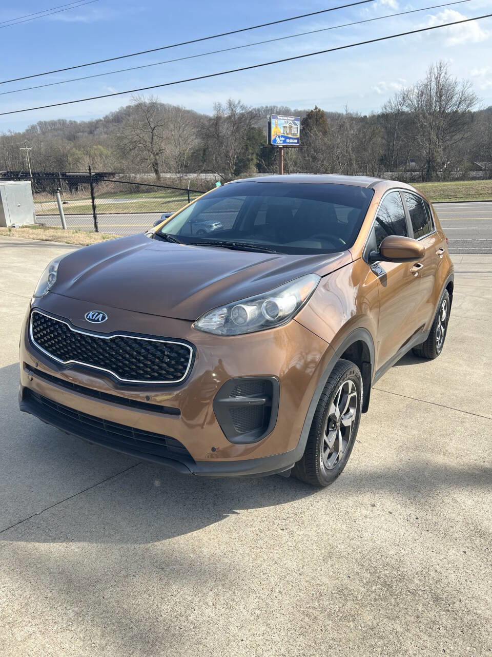 Used 2019 Kia Sportage LX image 2