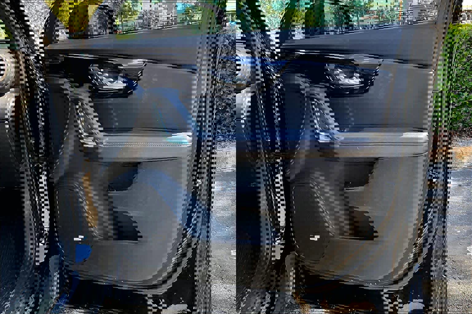 Used 2023 Chevrolet Blazer Premier w/ Driver Confidence II Package image 26