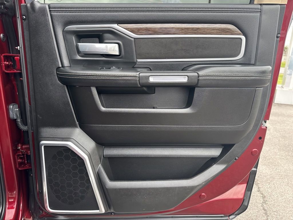 Used 2019 RAM 3500 Laramie AWD/4WD image 16