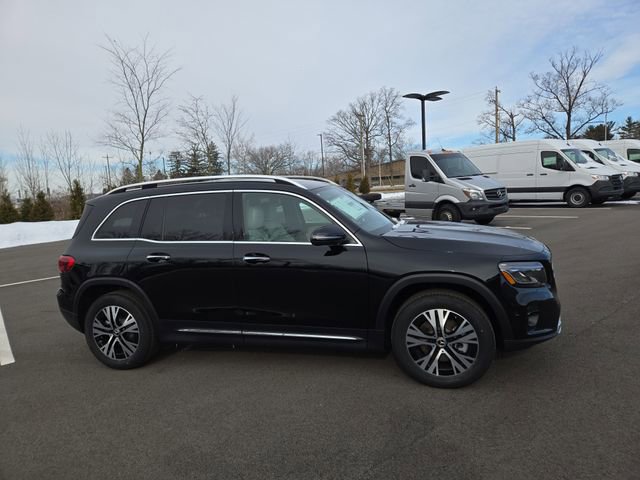 New 2026 Mercedes-Benz GLB 250 4MATIC image 2