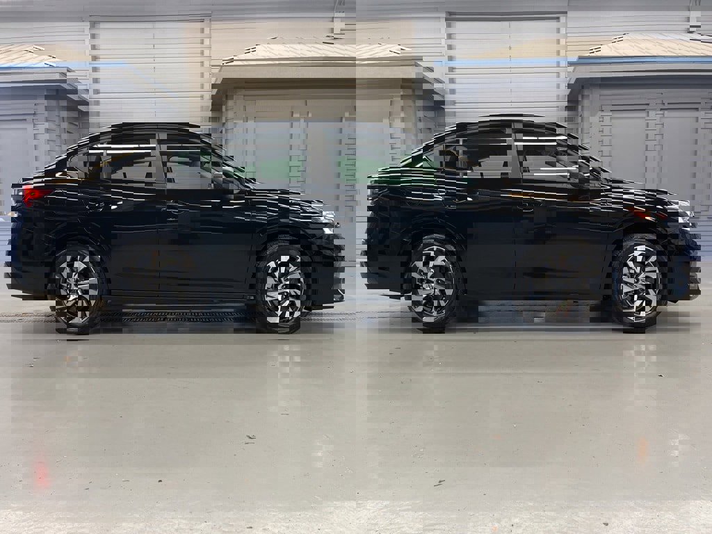 Certified 2025 Subaru Legacy image 8