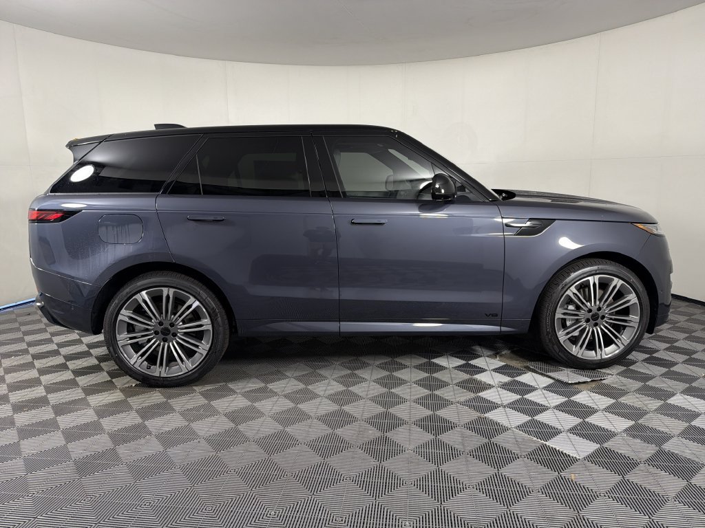 New 2027 Land Rover Range Rover Sport Dynamic SE AWD/4WD image 8