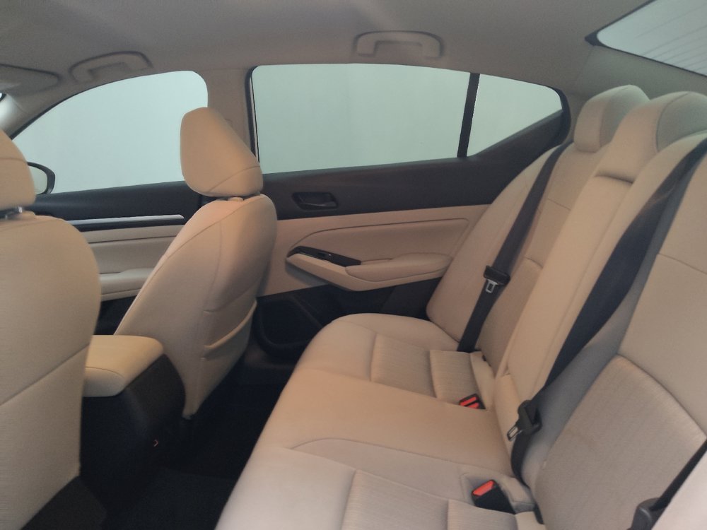 Used 2023 Nissan Altima 2.5 SV FWD image 18