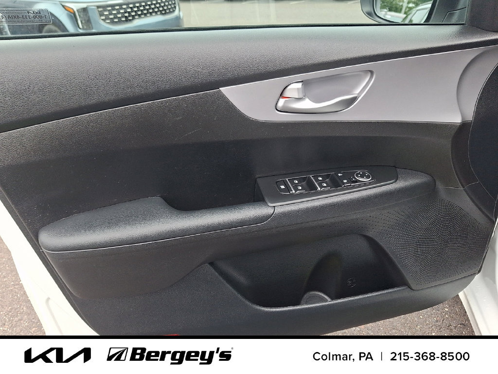 Certified 2023 Kia Forte LXS FWD image 15