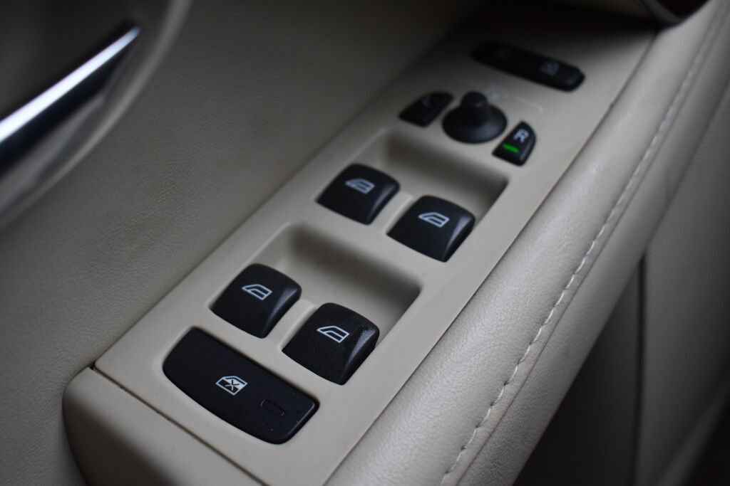 Used 2015 Volvo S80 T5 Platinum image 15