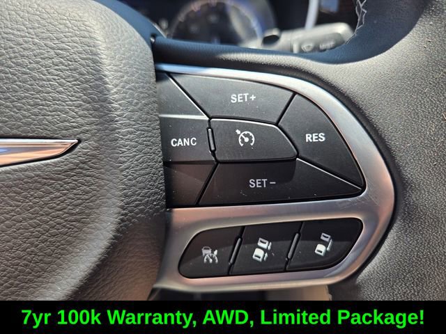 Used 2022 Chrysler Pacifica Limited w/ Uconnect Theater Family Group AWD/4WD image 29