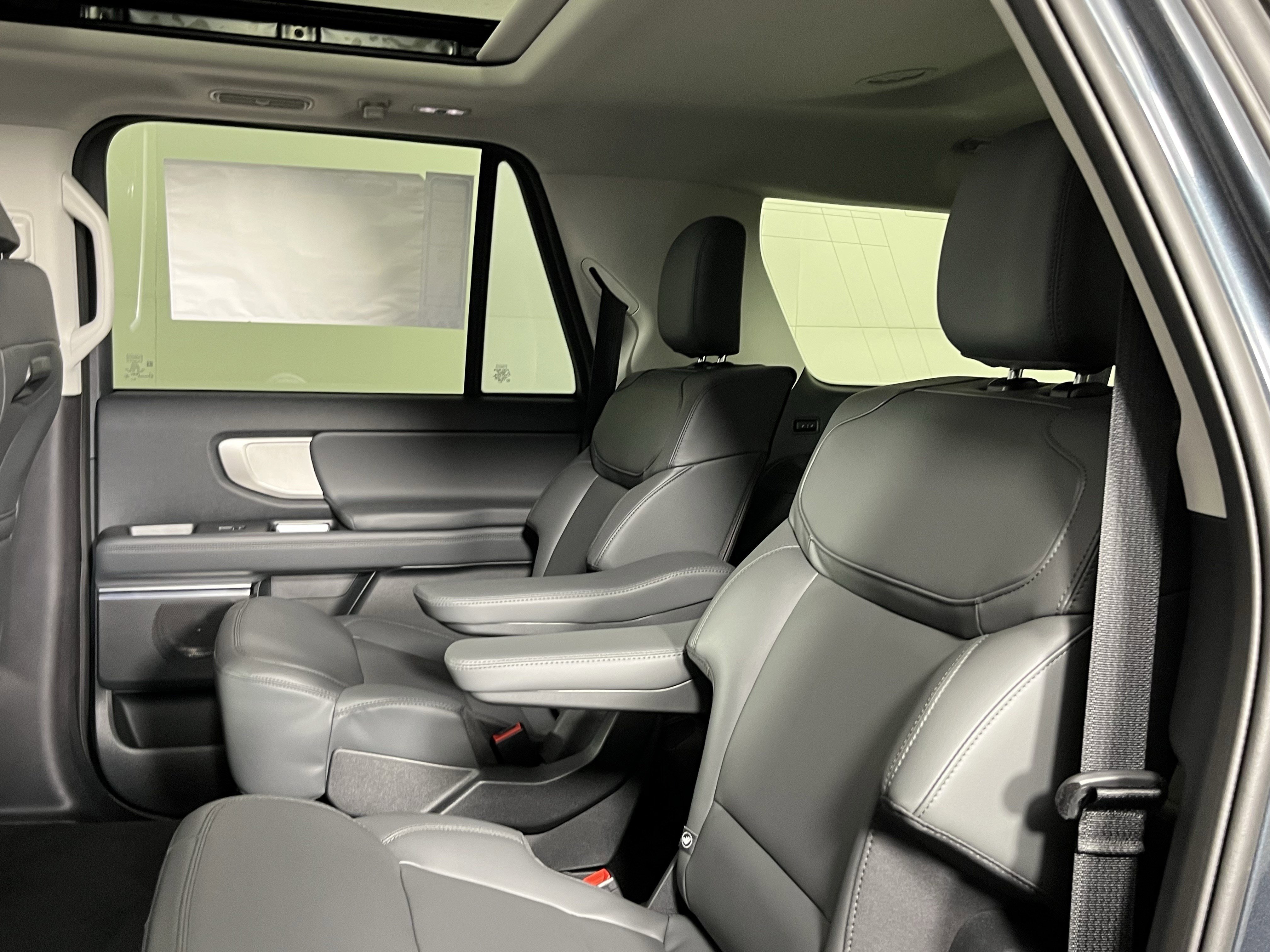 New 2026 Ford Expedition Max Active image 14