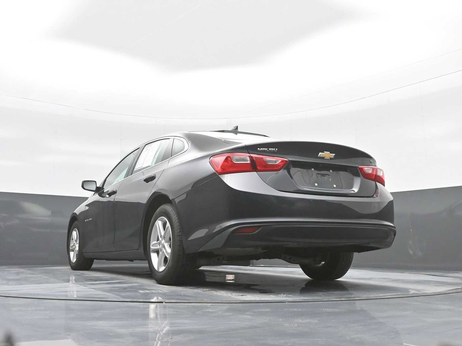 Used 2023 Chevrolet Malibu LT image 33