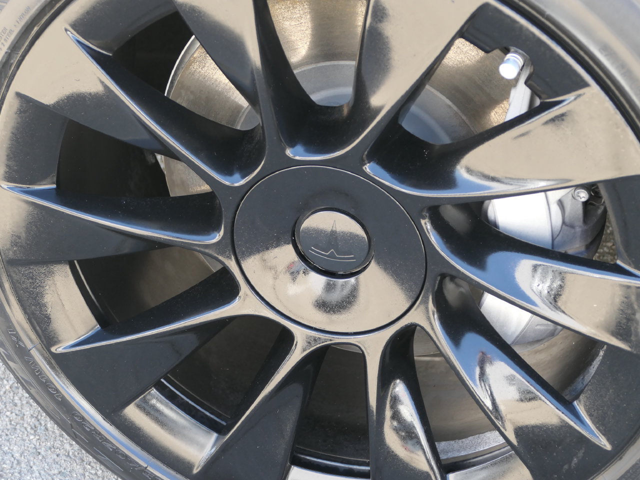 Used 2021 Tesla Model Y Long Range AWD/4WD image 12