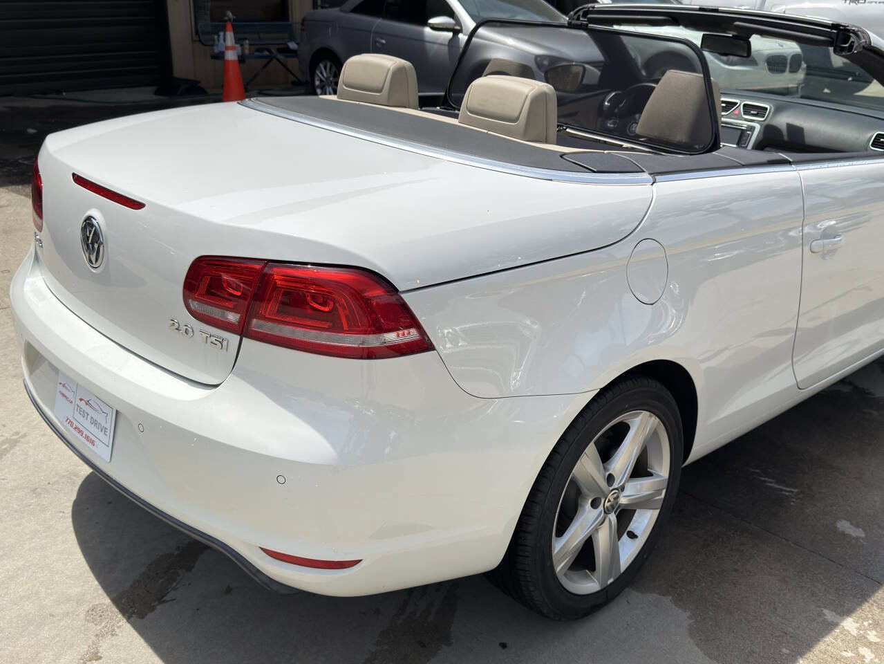 Used 2012 Volkswagen Eos Lux FWD image 11