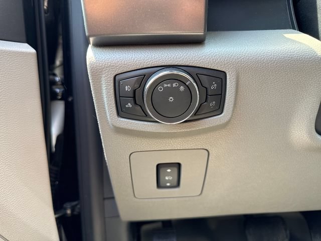 Used 2015 Ford F150 XLT w/ Equipment Group 302A Luxury AWD/4WD image 30