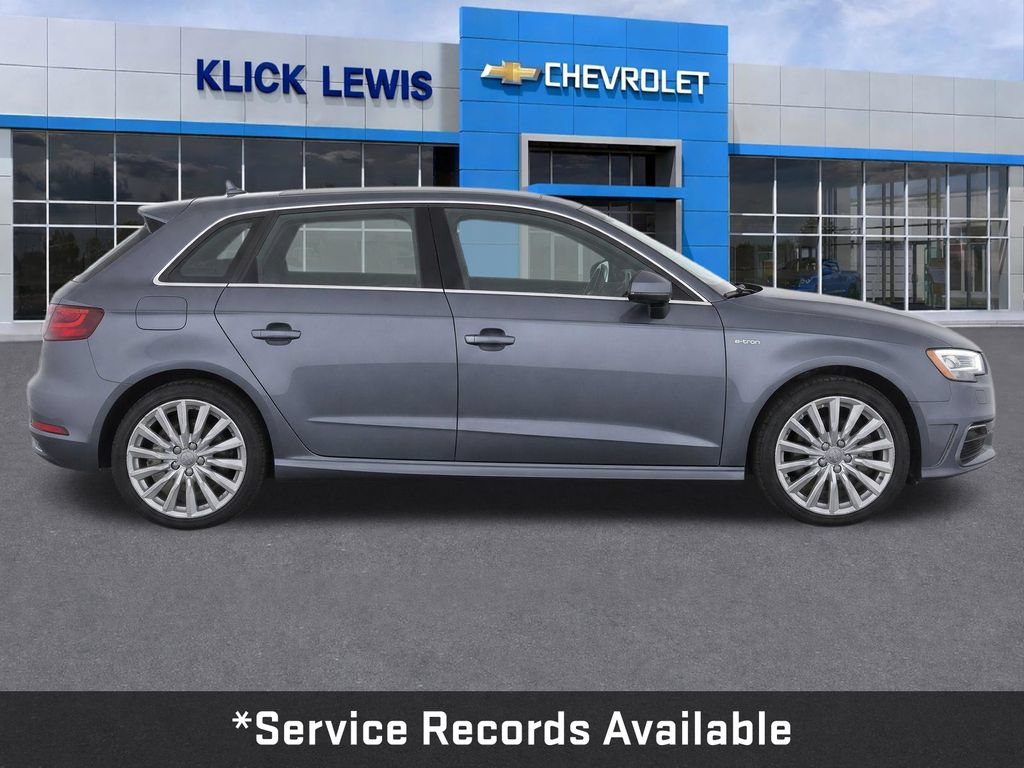 Used 2016 Audi A3 e-tron Prestige FWD image 9