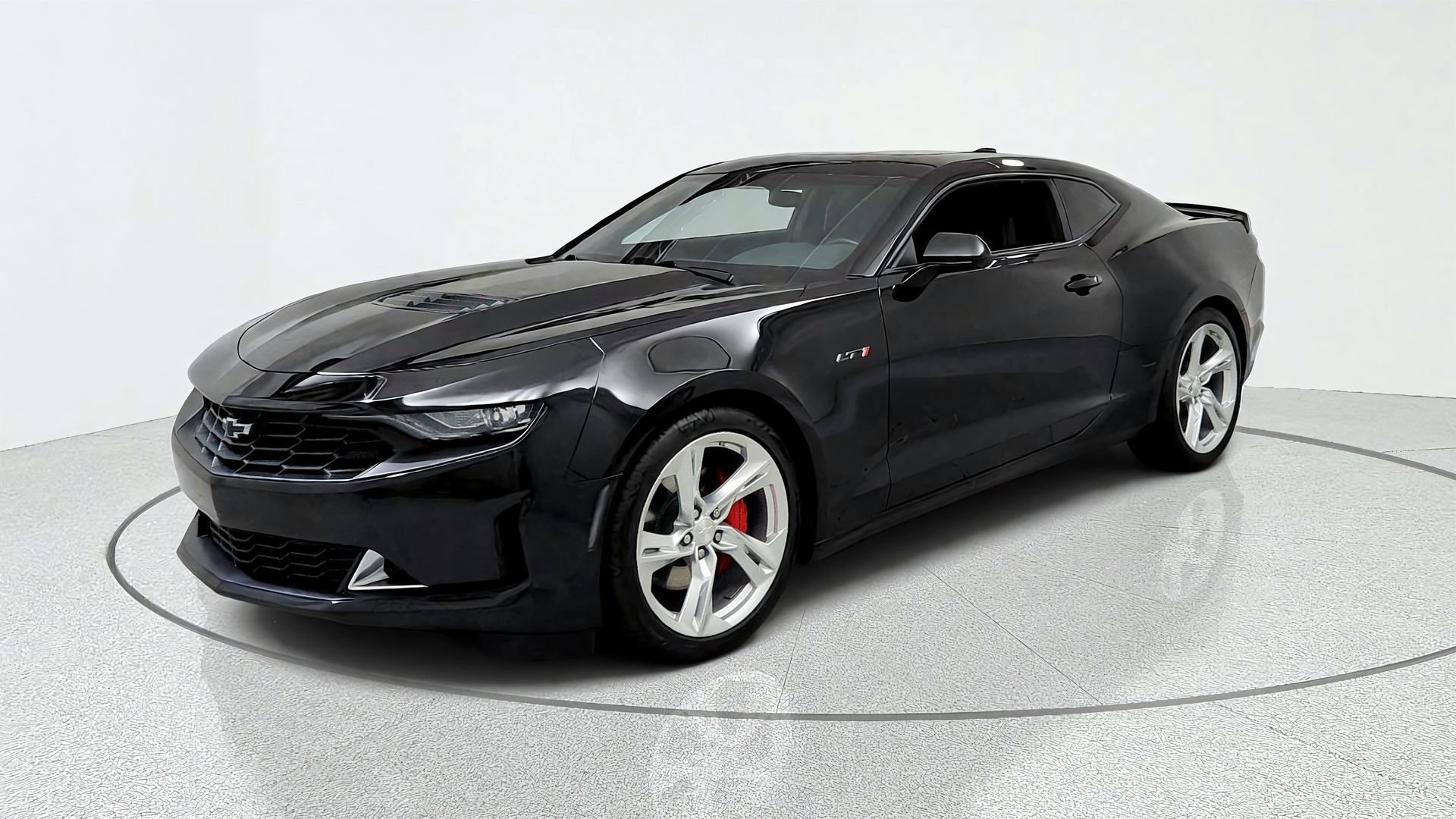 Certified 2024 Chevrolet Camaro LT w/ RS Package RWD image 1