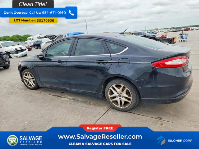 Used 2014 Ford Fusion SE FWD image 3