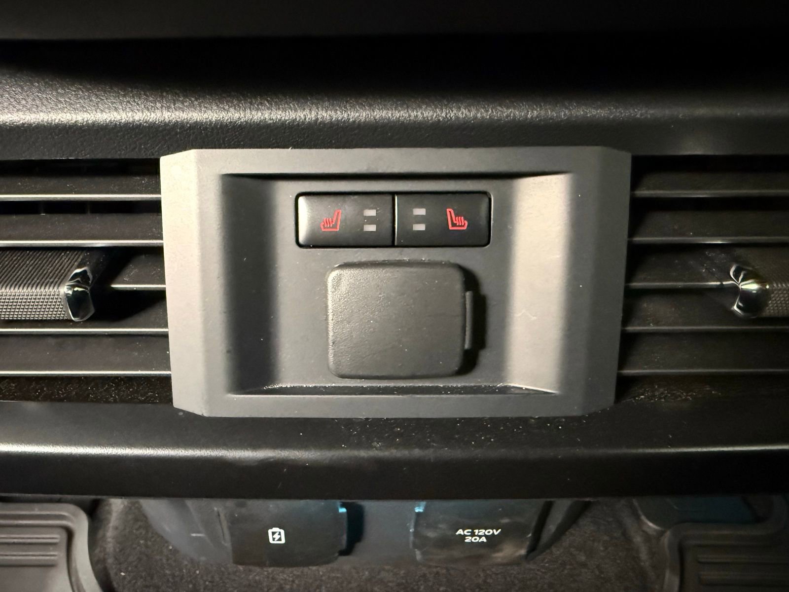 Used 2025 Ford F150 Raptor AWD/4WD image 28