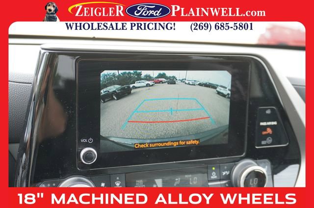 Used 2023 Toyota Highlander XLE image 21