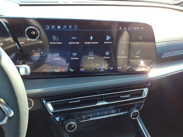 New 2027 Chevrolet Traverse LT w/ Sun and Wheel Package FWD image 13