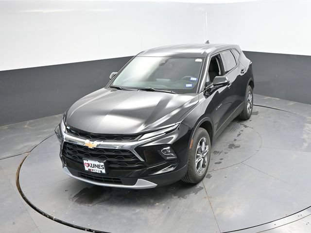 Used 2025 Chevrolet Blazer LT FWD image 42