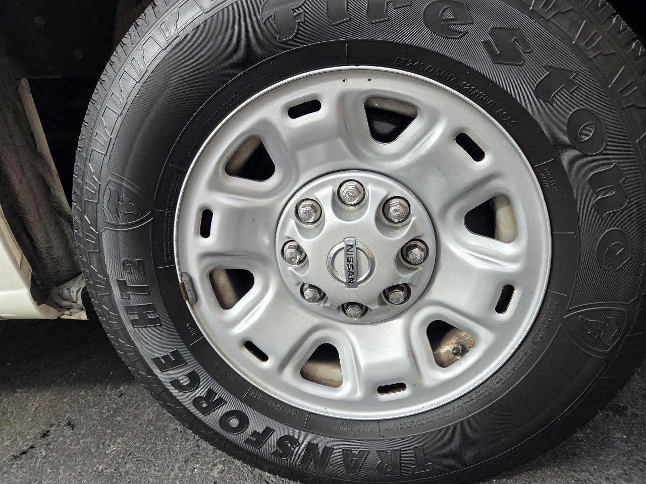 Used 2020 Nissan NV 3500 SV image 31