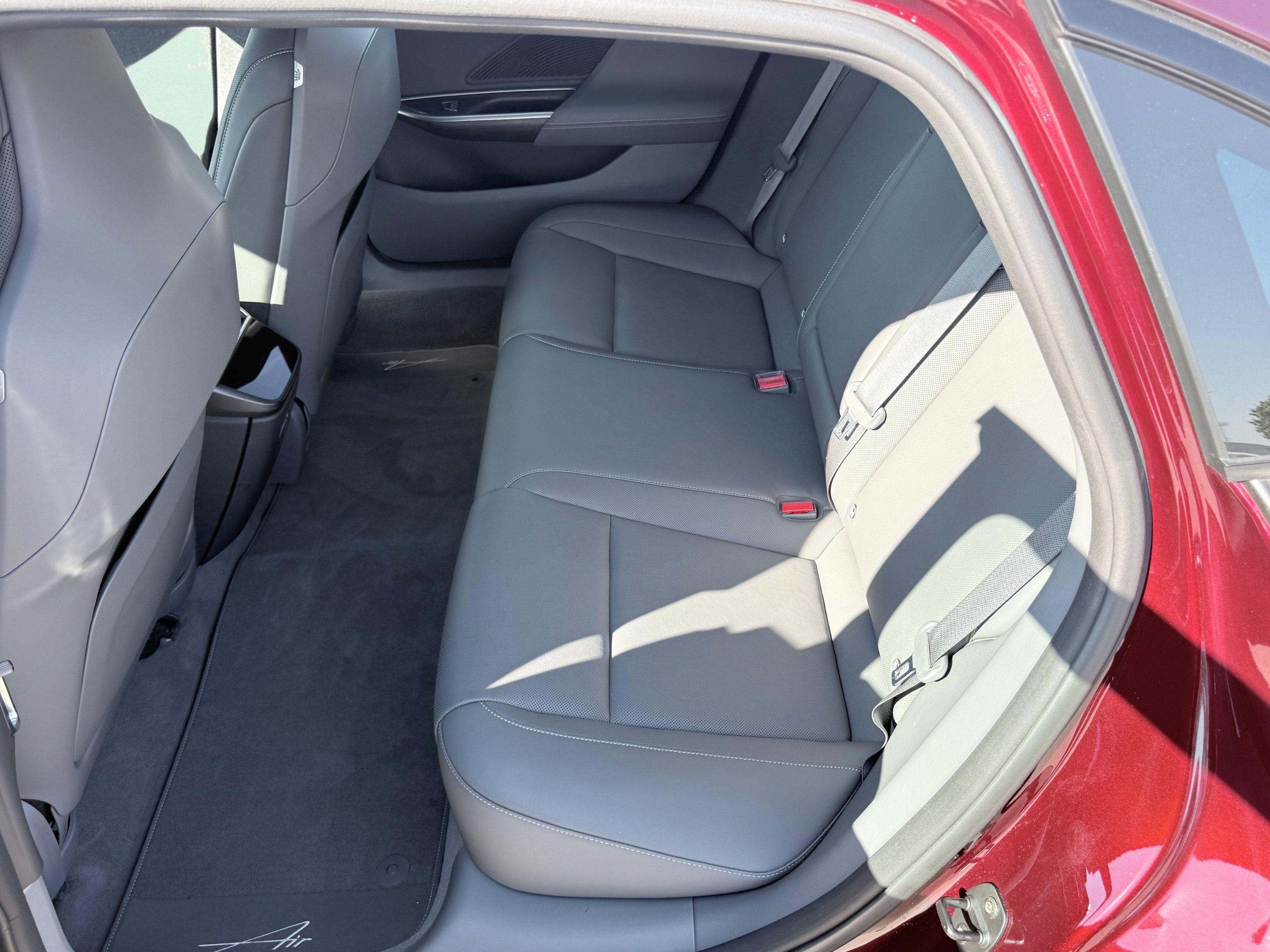 Used 2025 Lucid Air Touring image 39