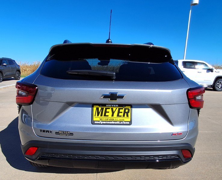 New 2026 Chevrolet Trax RS w/ Sunroof Package image 7