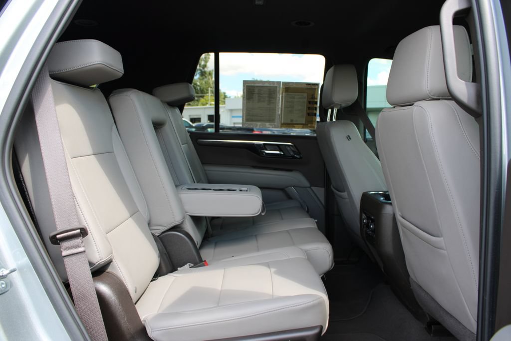Used 2025 Chevrolet Tahoe Z71 w/ Comfort Package AWD/4WD image 38