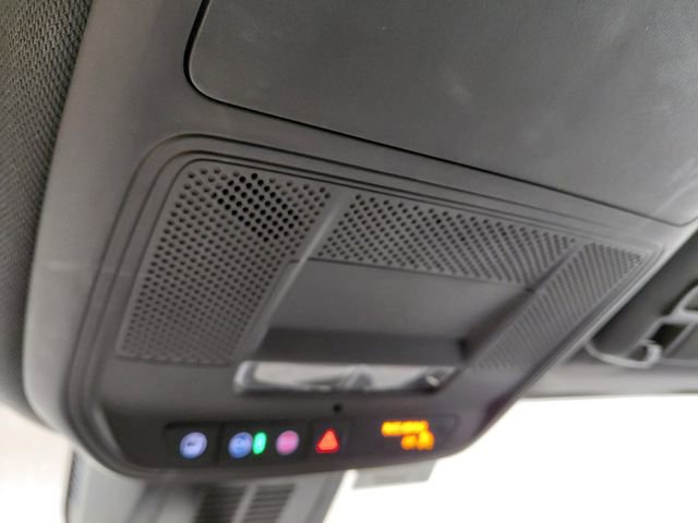 Used 2025 Chevrolet Equinox LT image 33