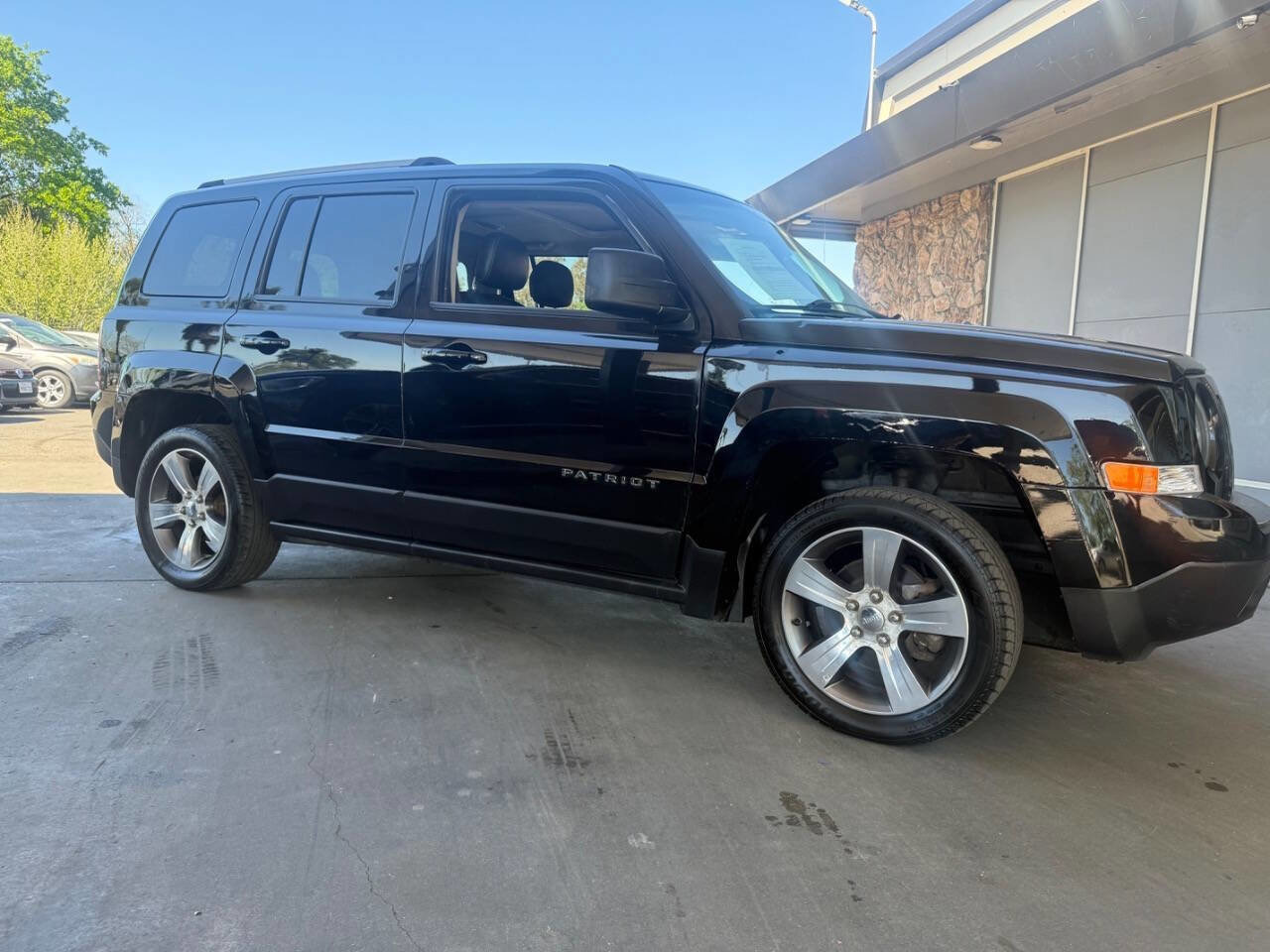 Used 2016 Jeep Patriot High Altitude FWD image 26