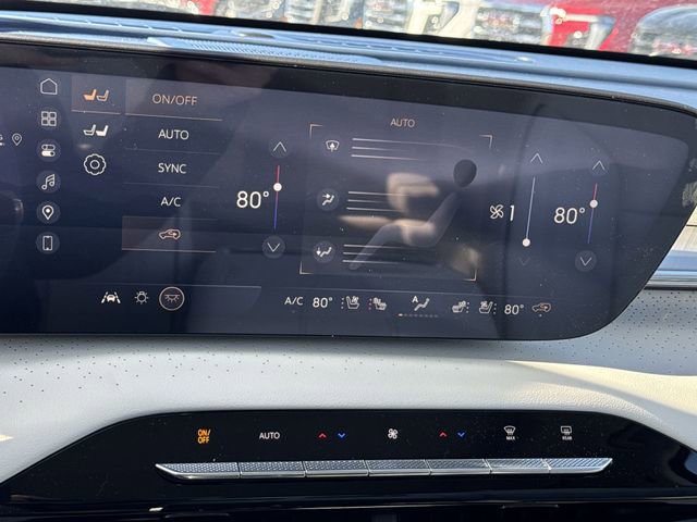 New 2026 Buick Enclave Avenir w/ Super Cruise Package image 19