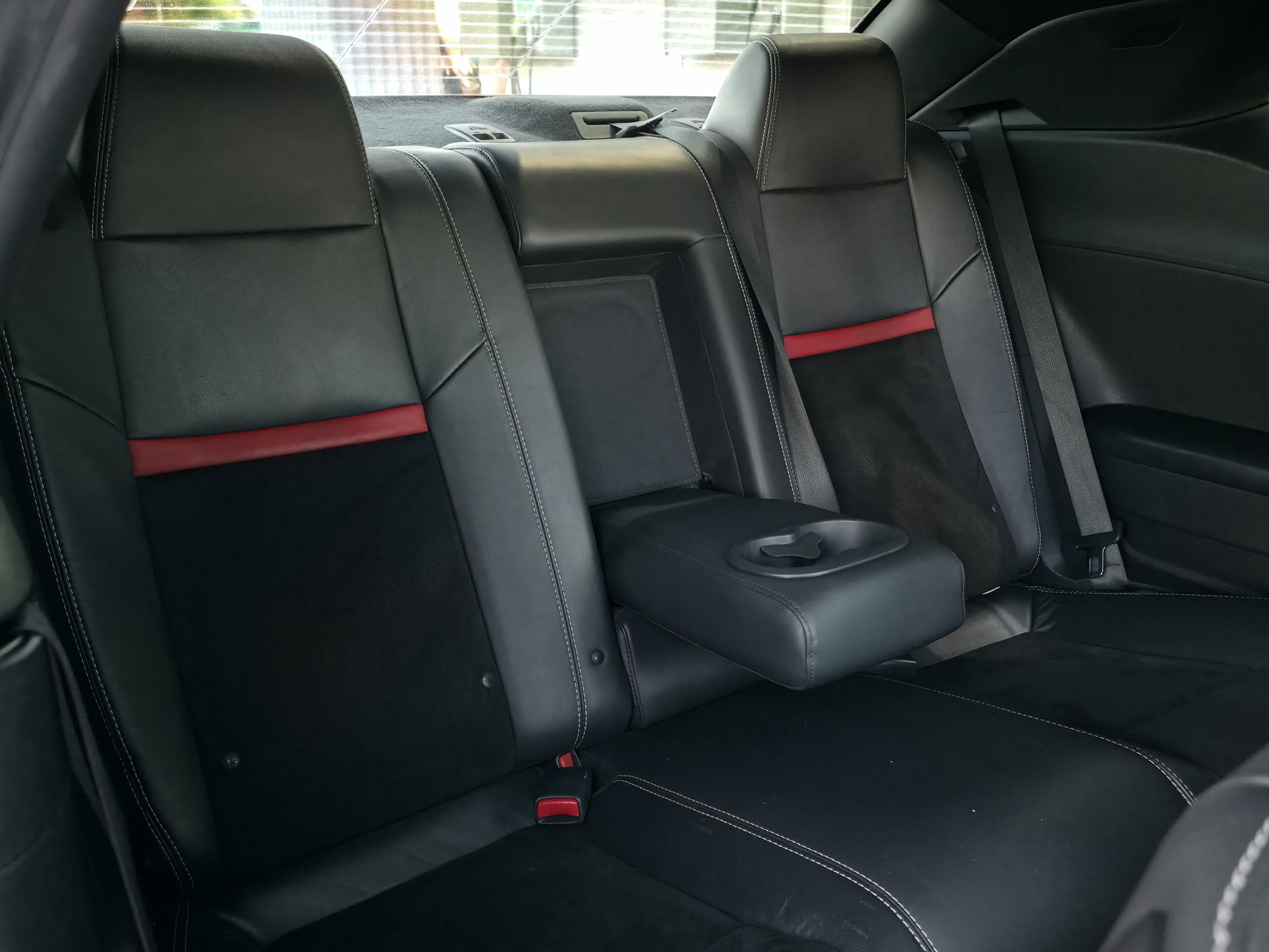 Used 2012 Dodge Challenger SRT8 w/ Premium Sound Group image 33