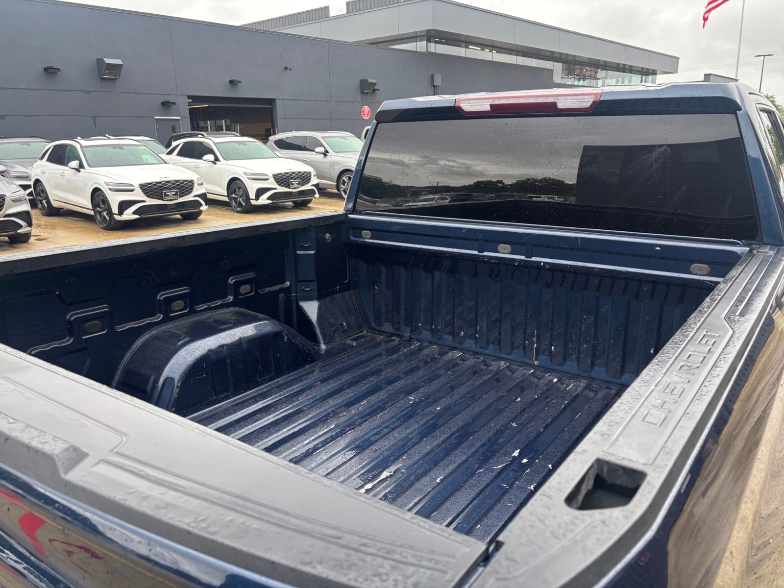 Used 2023 Chevrolet Silverado 1500 LT RWD image 16