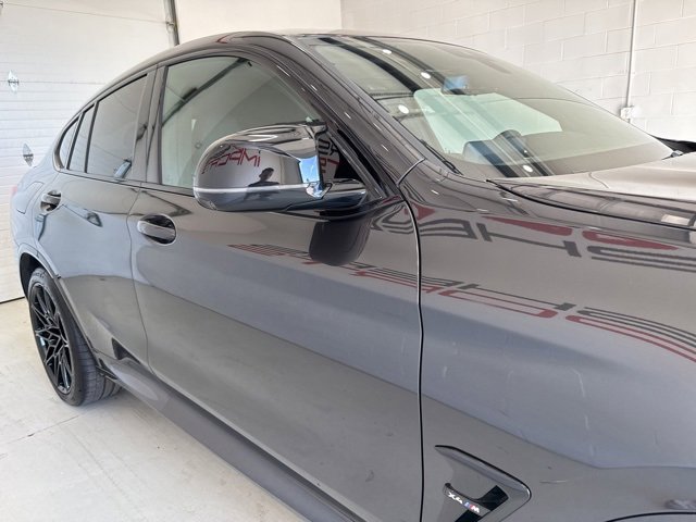 Used 2025 BMW X4 M w/ Premium Package image 5