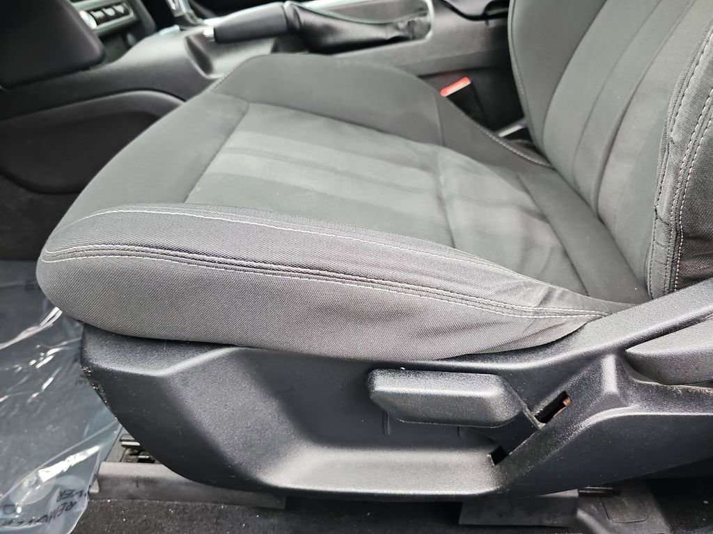 Used 2019 Ford Mustang EcoBoost image 29