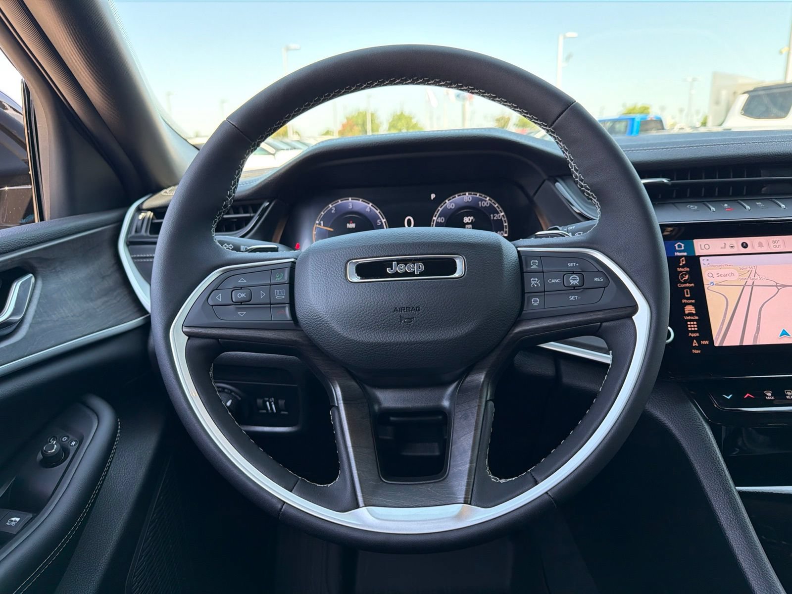 New 2026 Jeep Grand Cherokee Altitude AWD/4WD image 21