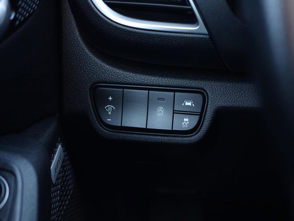 Used 2022 Kia Seltos SX w/ Sunroof Package image 15