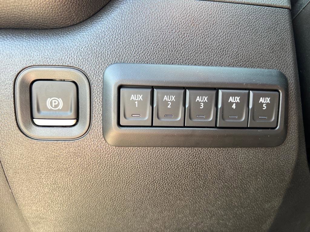 New 2025 GMC Sierra 2500 Pro w/ Convenience Package image 14