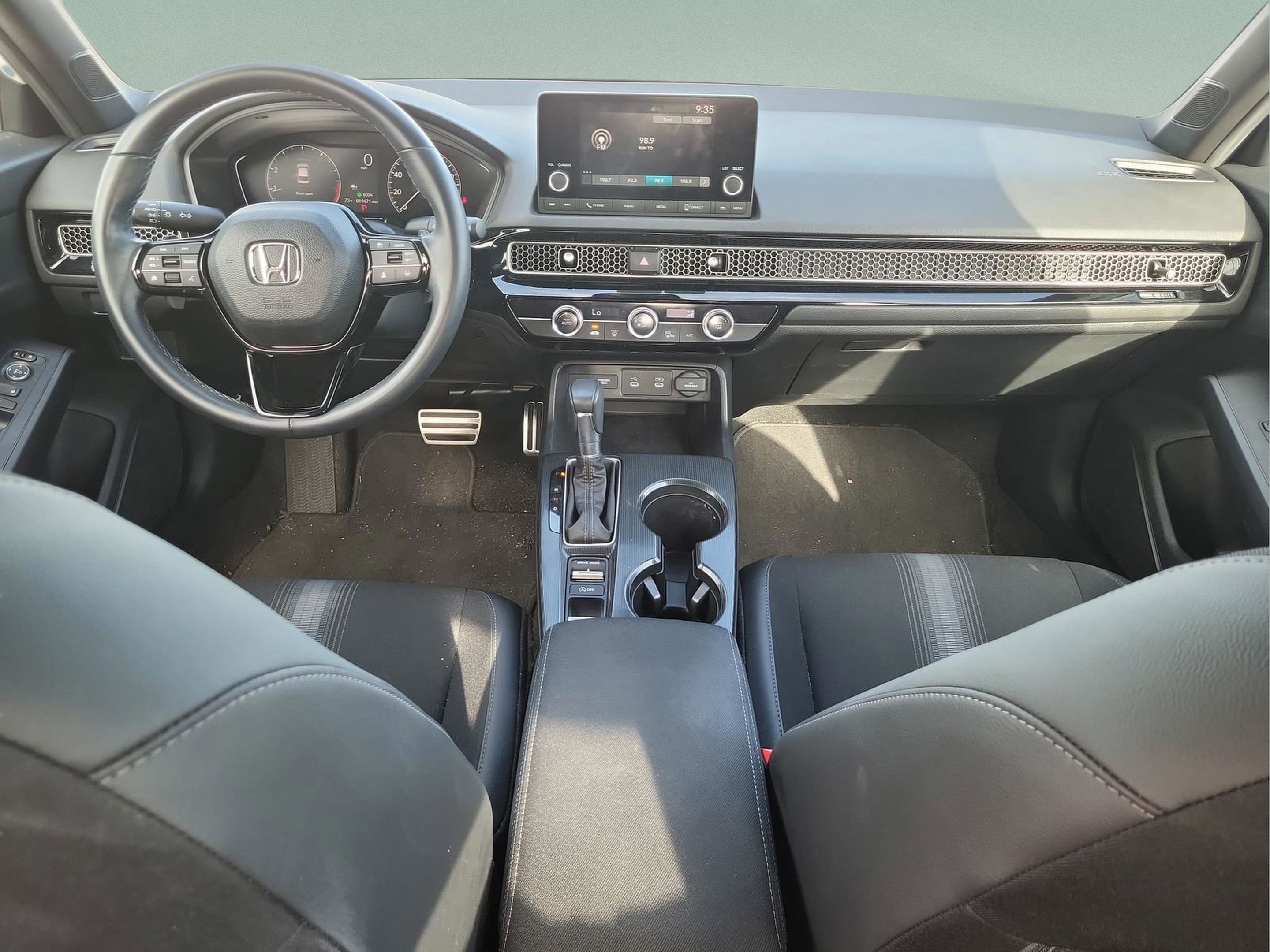 Certified 2025 Honda Civic Sport image 32